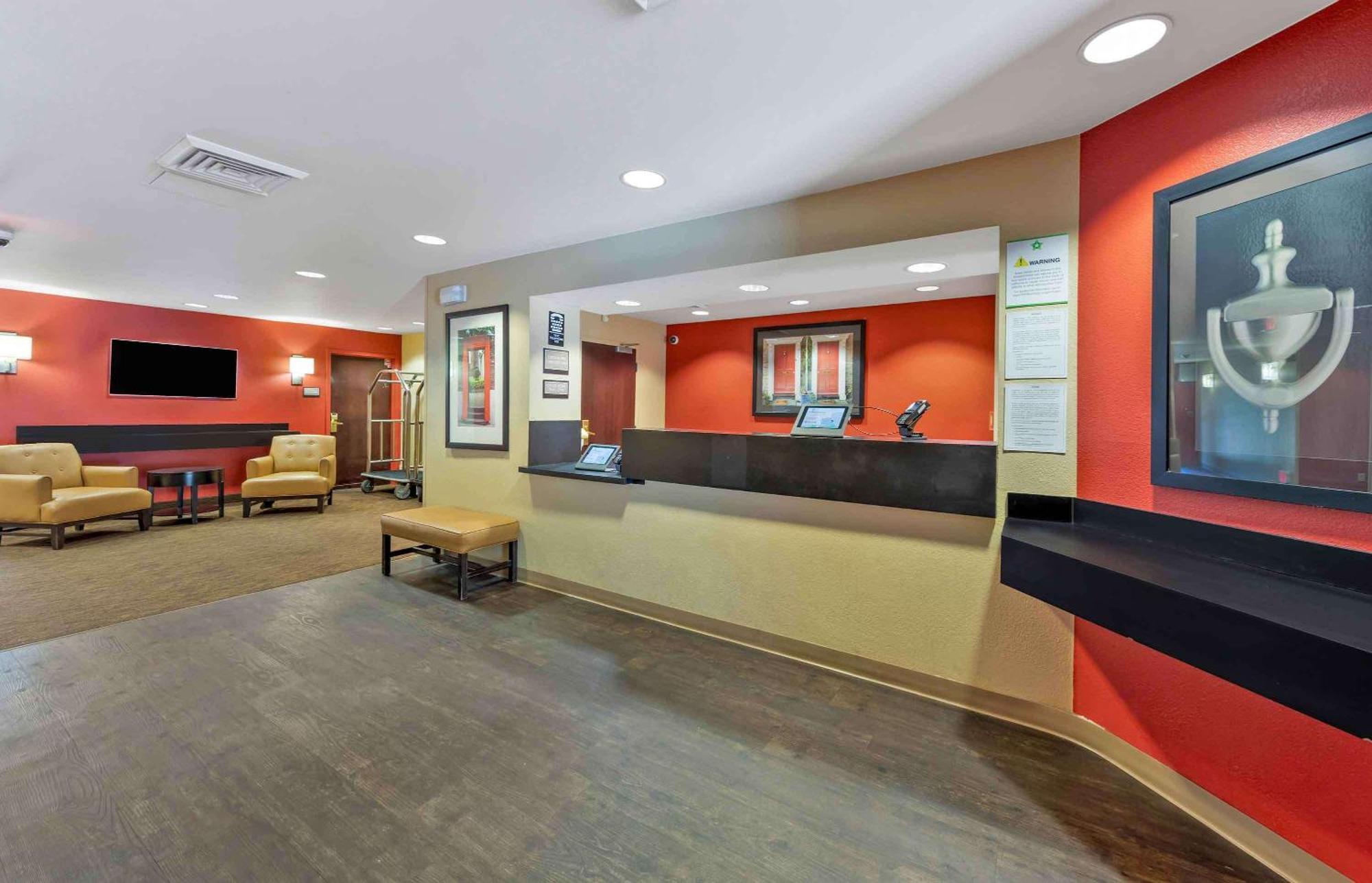 Extended Stay America Suites - Chicago - Woodfield Mall Schaumburg Bagian luar foto