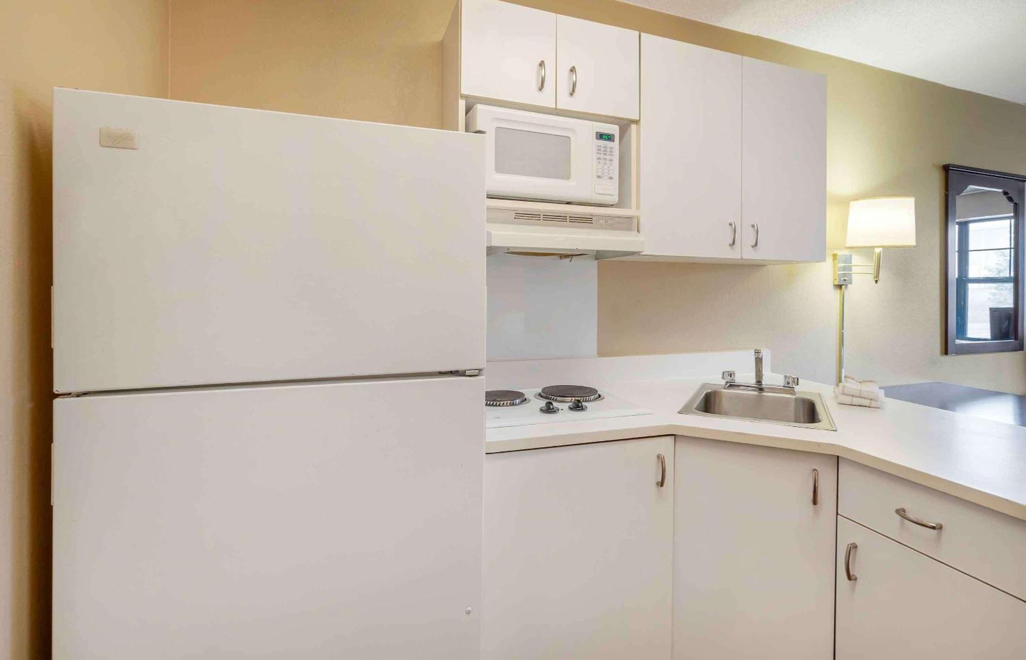 Extended Stay America Suites - Chicago - Woodfield Mall Schaumburg Bagian luar foto